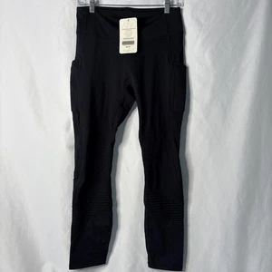 Women’s Fabletics Large High-Waisted Motion365 Moto 7/8 Legging Black Pockets - Picture 1 of 13