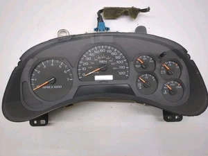 Chevrolet Trailblazer 2002 a 2004 velocímetro calibre de racimo OEM   - Imagen 1 de 8