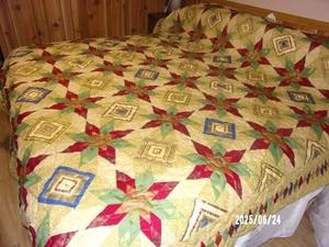 King size Gold, Red, & Green Star Quilt - measures 100x100 inches - Picture 1 of 7