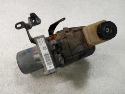 2013-2016 Nissan Pathfinder Power Steering Pump 3.5L (6 Cylinder) Oem - Image 1 of 2