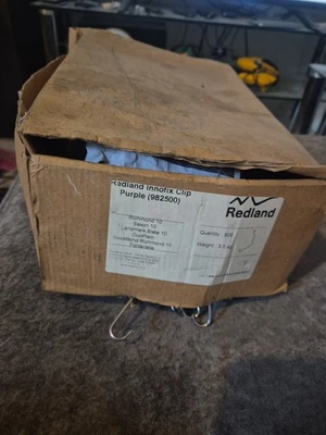 Redland Innofix Clip Purple 982500 Box Of 500 - Image 1 of 2