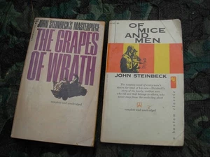 Lot of 2 Vintage John Steinbeck Fantasy Fiction Literature Paperback Novel Books - Imagen 1 de 9