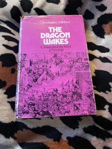 The Dragon Wakes, Christopher Hibbert, Readers Union, 1971 Hardback book vintage - Picture 1 of 8