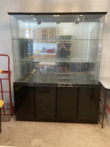 MILLENNIUM China Cabinet - Picture 1 of 9