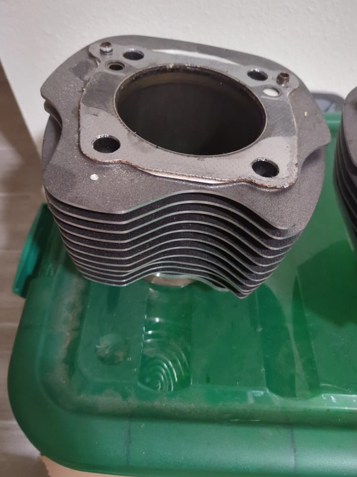 Harley Davidson CVO M8 117 cilindros y pistones  Foto 1 de 4