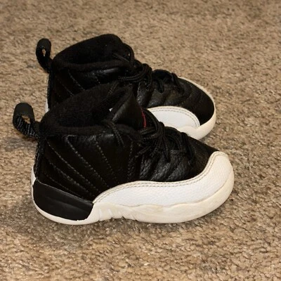Niño pequeño Air Jordan 12 Retro “Playoff” 850000-006 Negro/Blanco Talla 5C Foto 1 de 4