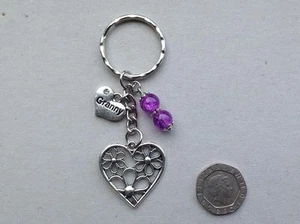 Personalised Handmade Heart Flowers NAN, NANA, GRAN, GRANDMA Bag Charm Keyring. - Picture 1 of 9
