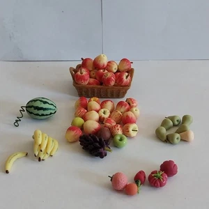 Konvolut 52 Teile Puppenhaus verschiedene Früchte Gemüse Äpfel Trauben Bananen Wassermelone 1:12 - Bild 1 von 7