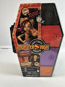 Monster High Skulltimate Secrets Toralei Neon Frights Doll Glow in Dark NEW - Picture 1 of 3