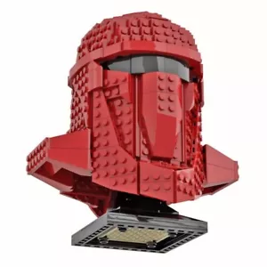 The Emperor's Royal Guard / Imperial Royal Guard Helmet 592 Pieces for Aged 15+ - Picture 1 of 5