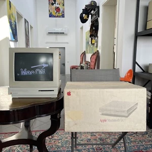 Apple Macintosh LC in Original BOX *WORKING* - Bild 1 von 15