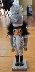 Kurt Adler 10.5" Hollywood Silver & Black Soldier Nutcracker W/O Box - Picture 1 of 8