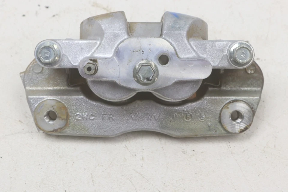 Pinza de freno delantera izquierda Yamaha Wolverine 1000 RMAX2 R-SPEC 22 52261 Foto 1 de 3