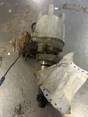 Mazda 626 1986-7 cuatro cilindros distribuidor no turbo Foto 1 de 3