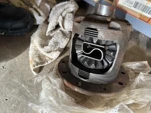 10 Bolt GM 8.5 Posi 30 Spline Carrier 410408N …. E3 - Picture 1 of 6