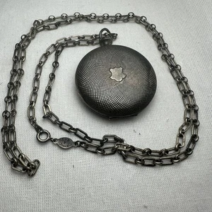 1920s Sterling Silver (tested) 27g Compact Case and Silver-toned 35” LVP Chain - Picture 1 of 15