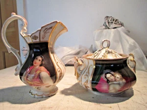Antique Lustreware Porcelain Cream and Sugar Set with Hand Painted Portraits - Bild 1 von 11