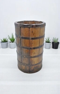 Vintage IN Legno Grana Misura Pot Originale Old Fatti a Mano Metallo Aderente - Immagine 1 di 4