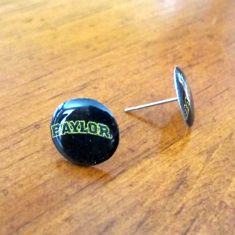 BAYLOR UNIVERSITY BEARS GREEN GLITTER LOGO CHARM POST EARRINGS ncaa fan jewelry Cover