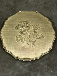 Stratton England Vintage Gold Tone Compact Make-Up Case Makeup Rose Flower 3.5” - Picture 1 of 5