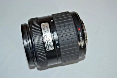OLYMPUS ZUIKO DIGITAL 14-45mm F 1:3.5-5.6 ZOOM LENS. - Image 1 of 4