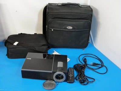 Dell 1510X DLP Projector w/ Remote & Case – HDMI VGA Business /TESTED GOOD - Image 1 of 4
