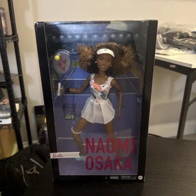 Muñeca Barbie Naomi Osaka Tenis Barbie Firma Modelos a seguir Hecha para mudarse 2021 Foto 1 de 2