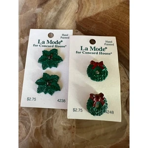 NOS Christmas Buttons: Wreaths & Holly Berry  - Picture 1 of 4