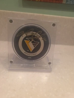 Disco con logotipo autografiado de Mario Lemieux Pittsburgh Penguins en estuche Foto 1 de 4
