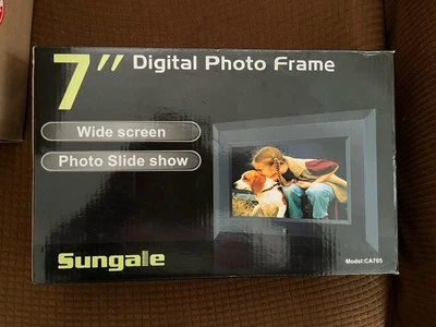 Sungale 7"  Digital Photo Frame CA705 New In Box - Image 1 of 4