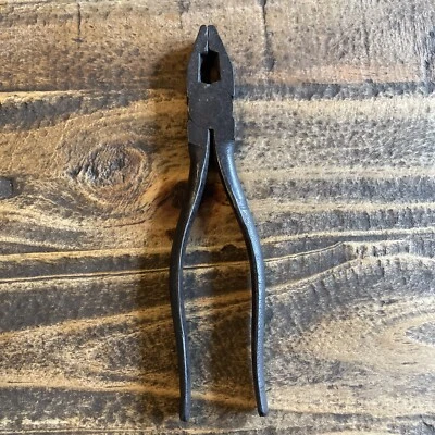 Vintage Red Devil Lineman Pliers 8-1/4” With Textured Grips USA Tool - Image 1 of 3