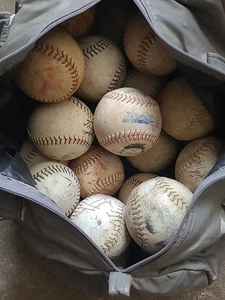 Lot of 26 Used Softballs, lots of wear, most no logo, as is. Random Brands - Picture 1 of 6