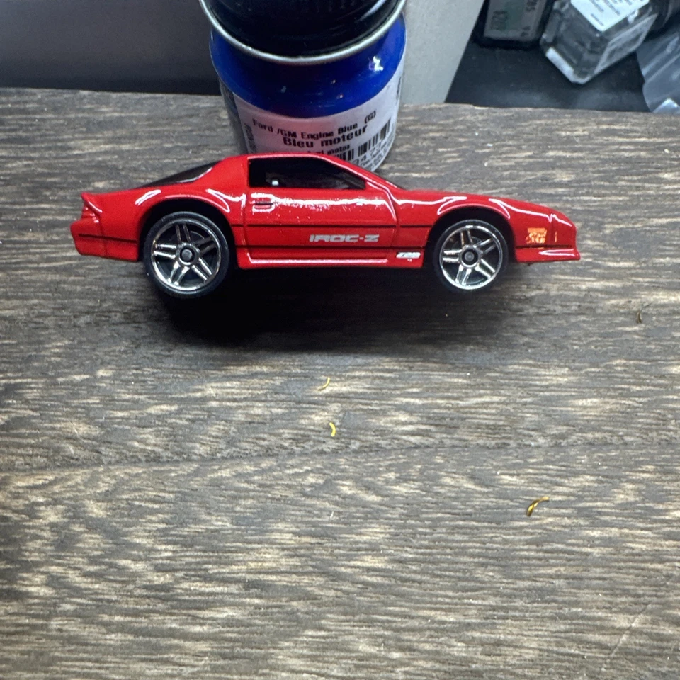 Nuevos modelos Chevrolet Camaro IROC-Z rojo blister suelto Hot Wheels 2012 Foto 1 de 4