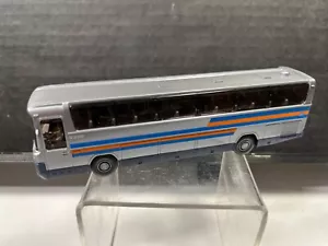 1/64 VINTAGE WIKING MERCEDES-BENZ BUS O 303 RHD BUS #712 ARGENTO - Foto 1 di 7