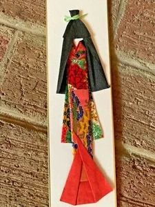 Vintage Fabric ORIGAMI Japan Japanese Geisha Doll Kimono WALL ART Plaque 14x3 - Picture 1 of 6