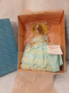 Vintage Madame Alexander #1112 Portrettes IRIS 9" Doll - Bild 1 von 9