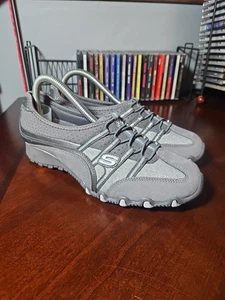Größe 8,5 Skechers Damen Biker grau/silber Slipper Turnschuhe Schuhe 21224 CCSL - Bild 1 von 17