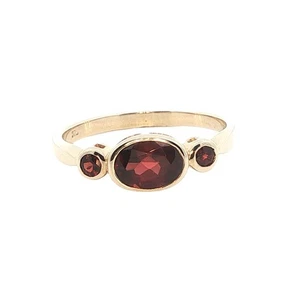 9ct Yellow Gold Three Stone Garnet Ring - Picture 1 of 4
