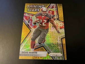 2016 Panini Prizm Shining Stars Gold Prizm #22 Doug Martin 8/10 Buccaneers - Picture 1 of 2