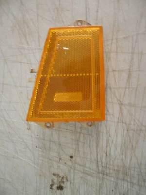 Buick Lesabre 1984 marcador izquierdo luz intermitente esquina delantera fabricante original usado Foto 1 de 4