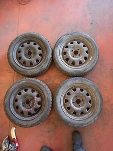 Nr. 4 Rad Eisen Opel 4 Löcher - 14 " Verwendet + Bereifung P7-T10A - Bild 1 von 12