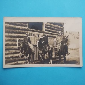 Unbekannte Herren zu Pferd - USA? Kanada? Nordamerika? - Bild 1 von 2