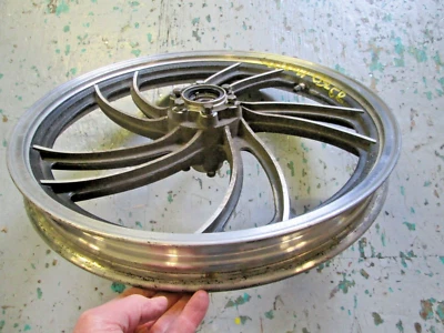 RUEDA DELANTERA FUNDIDA 19 X 1,85 RECTA VINTAGE 1980-1984 YAMAHA 4H7-25168-29-68 Foto 1 de 4