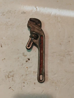 Vintage RIDGID E8 Offset Heavy Duty 8" Pipe Wrench - Imagem 1 de 4