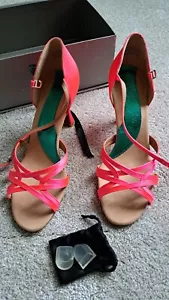 Ladies Capezio Neon Pink BR137 Katusha 2.5" Ballroom Shoes NEW in Box Size 9M - Picture 1 of 5