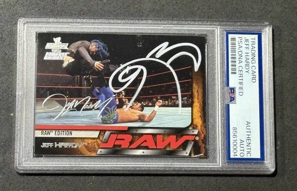 JEFF HARDY 2002 FLEER WWE RAW VS. SMACKDOWN SIGNED AUTOGRAPHED CARD PSA/DNA - Image 1 of 2