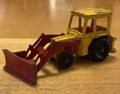 Vintage Corgi Juniors Massey Ferguson 3303 Shovel Tractor Rare Original Old Car+ - Image 1 of 4