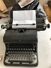 Vintage Royal typewriter KMM12 Magic Margin from 1939