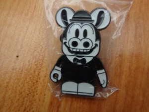 DISNEY 2015 TRADING PINS HORACE HORSECOLLAR MICKEY MOUSE CLASSIC PIN BADGE - Picture 1 of 1