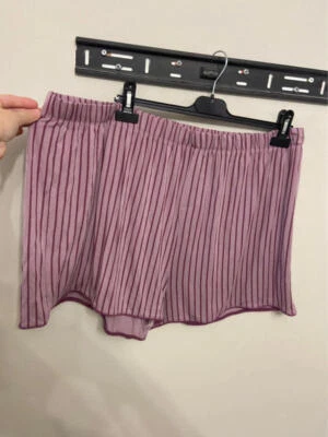 Ladies Disney nightwear shorts size 14/16 - Image 1 of 4